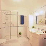 Apartment Garden Place By Interhome *